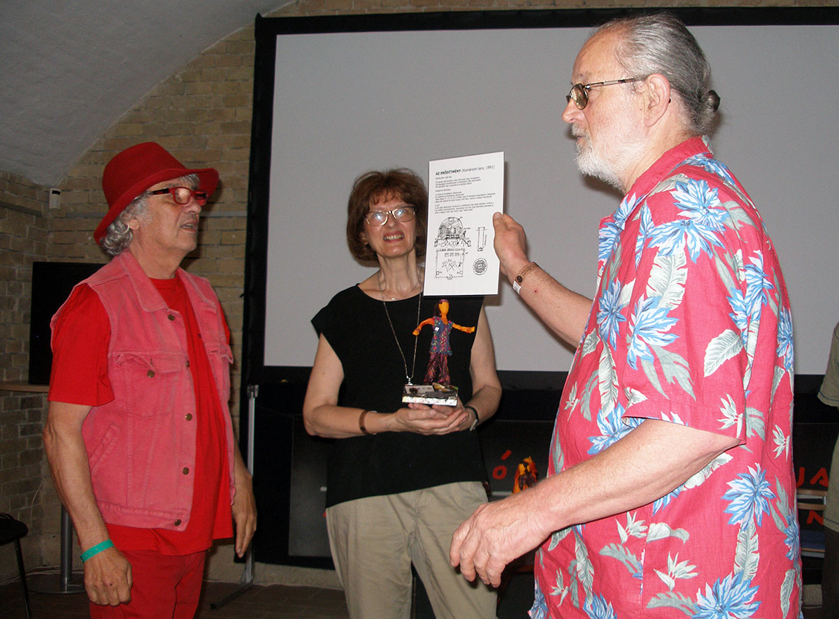 György Durst, Júlia Klaniczay and György Galántai, Parallel Cultures Award, Mediawave, Komárom, 2018.