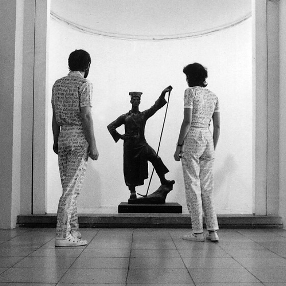 György Galántai and Júlia Klaniczay at The Art of the 1950s exhibition / Galántai György és Klaniczay Júlia Az ötvenes évek művészete c. kiállításon, Székesfehérvár, 1981.
