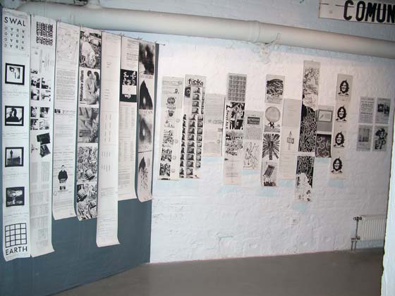 Decentralizált világkongresszusok, a művészet hálózati eseményei (1986–2006) háttér-kiállítás az Artpool P60-ban, 2006.