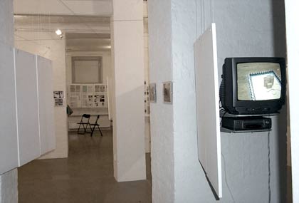 Az időbeli és a térbeli - Az Artpool 10 évének dokumentum-kiállítása
